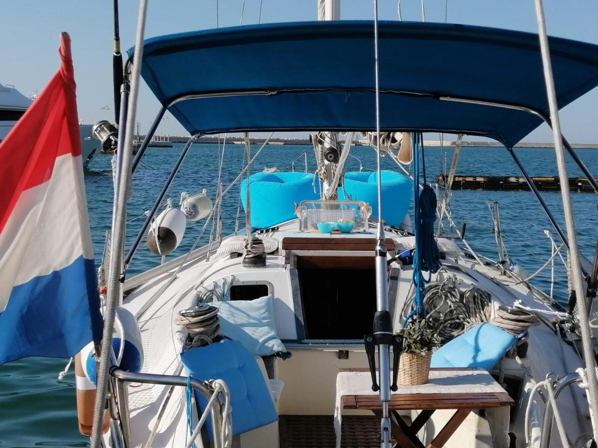 Отель La Tua Stanza A Vela Sul Mare Бари Экстерьер фото