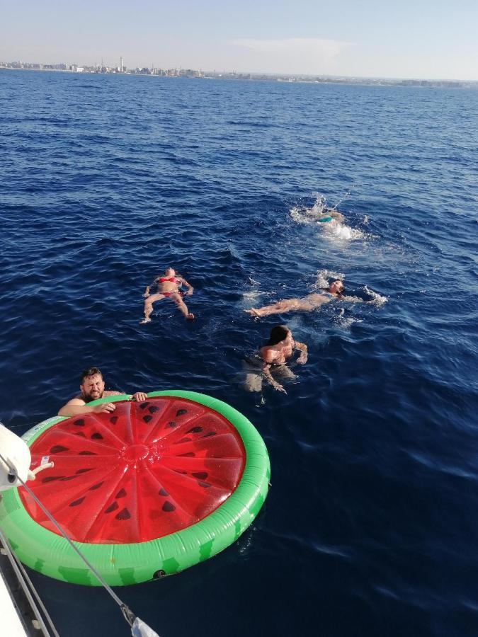 Отель La Tua Stanza A Vela Sul Mare Бари Экстерьер фото